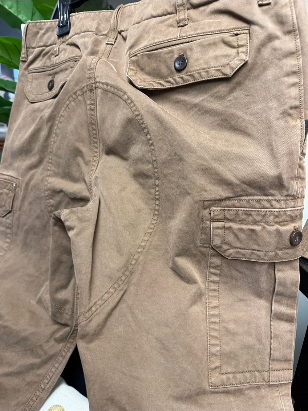Banana Republic mens Cargo Pants in coco Brown #202
